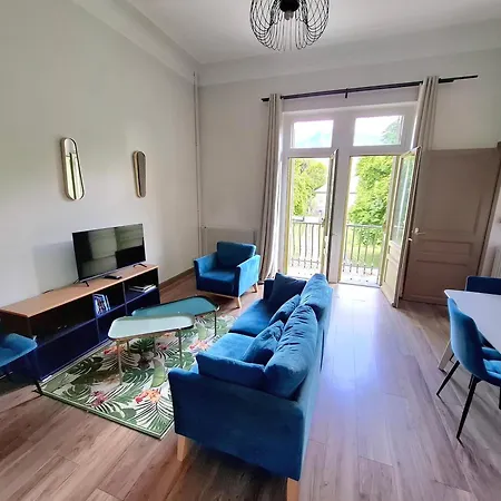Appartement Deux Pieces Plein Sud Jausiers
